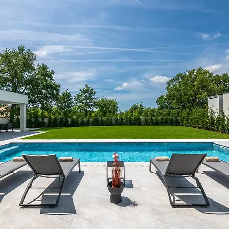 Vila Avis By Istrialux