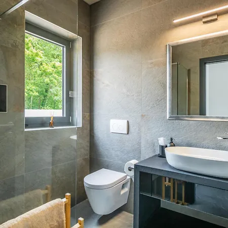 Avis By Istrialux Modrušani